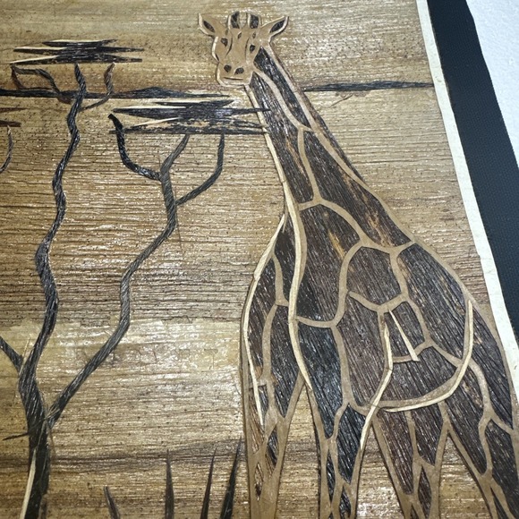 Set of 2 Banana Leaf African Art 1 Giraffe 1 Elephant Approximately 9.5 X 12.5 - Picture 3 of 10